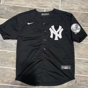 Black Nike MLB New York Yankees Limited Edition Jersey